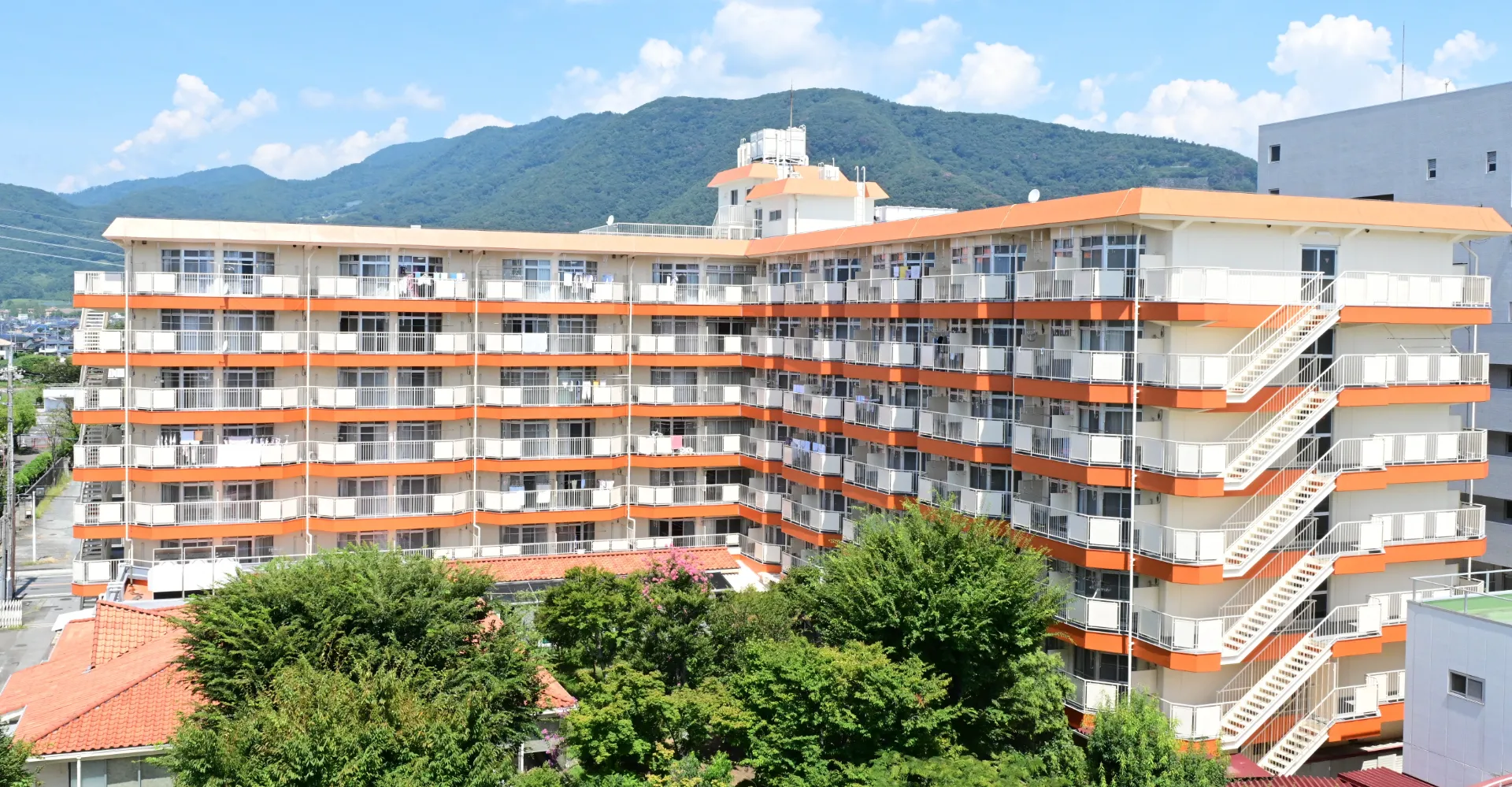 株式会社 サンライフ寿